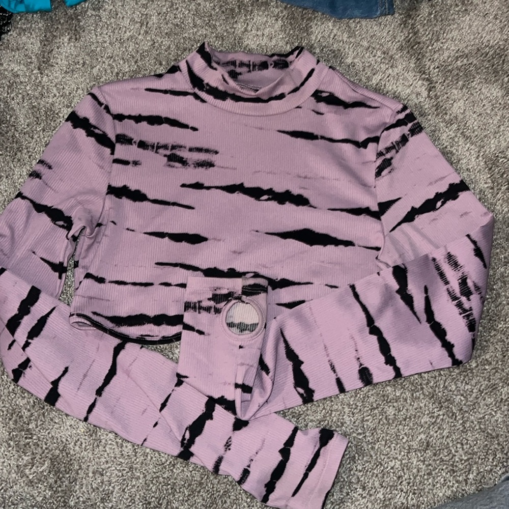 H&M purple top